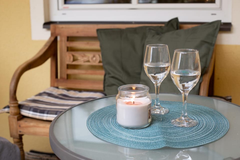 Seating area, Drinks