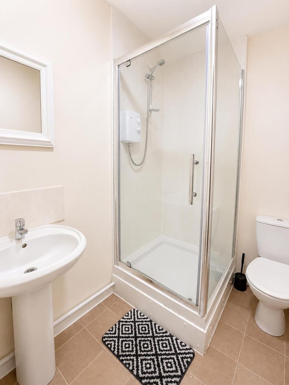 Shower, Toilet, Bathroom