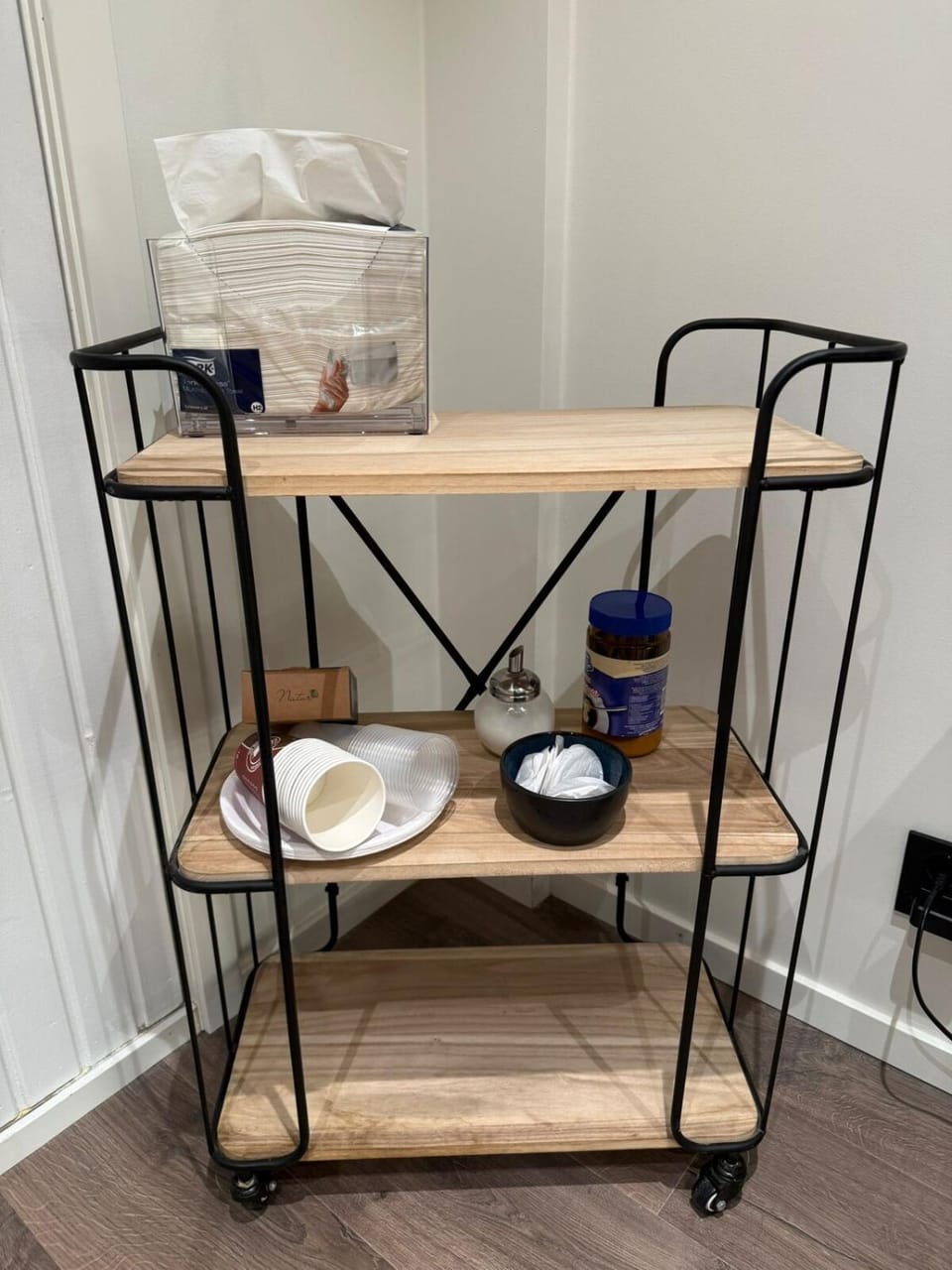 Coffee/tea facilities, Kitchen or kitchenette, Food and drinks, Food, minibar