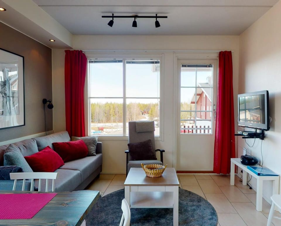 Communal lounge/ TV room, Living room, Seating area