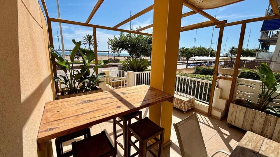View (from property/room), Balcony/Terrace