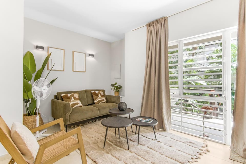 Blenchi Boutique Villa's Curacao near Mambo Beach Apartment in Willemstad
