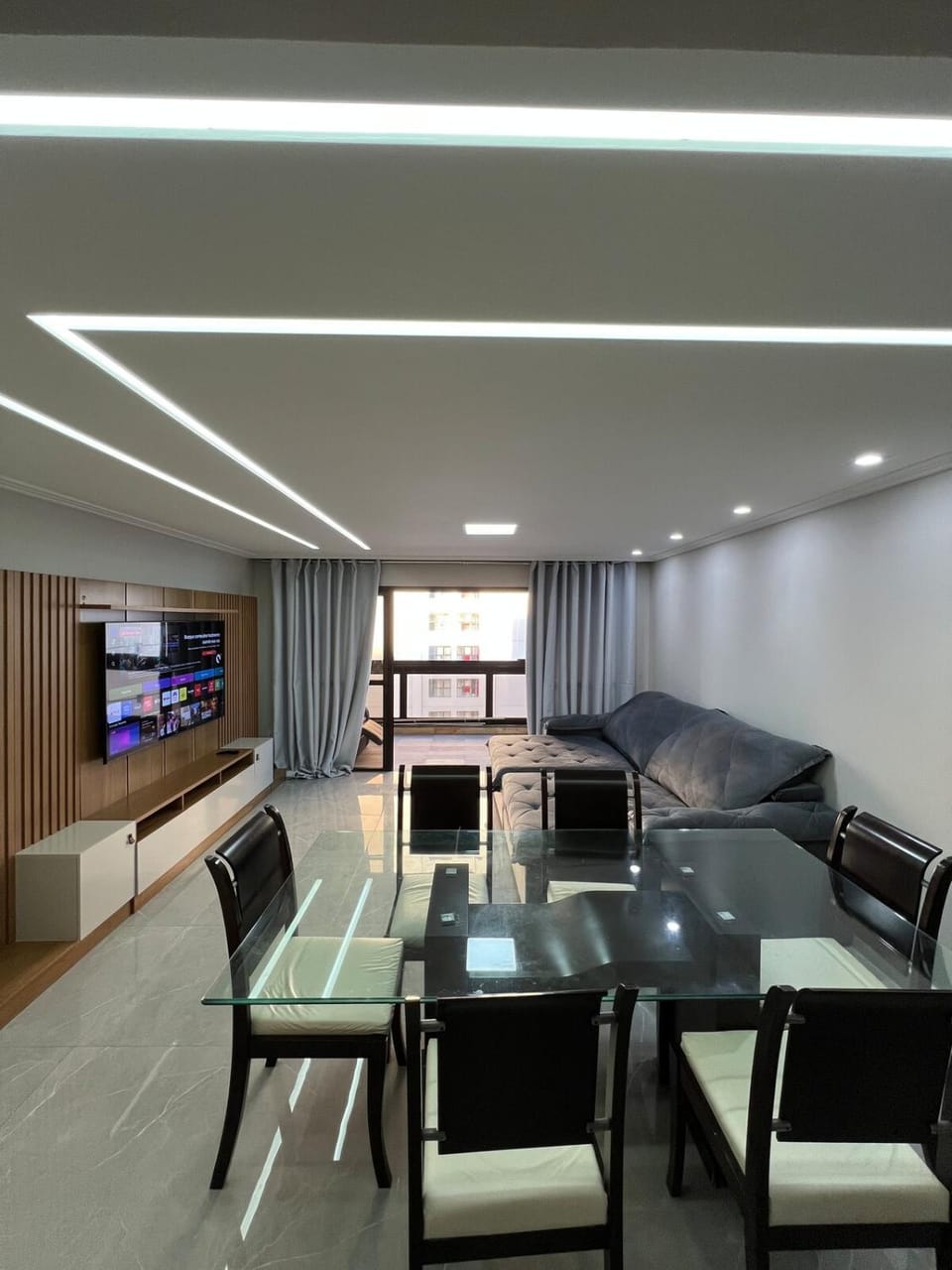 Communal lounge/ TV room, TV and multimedia, Living room, Dining area