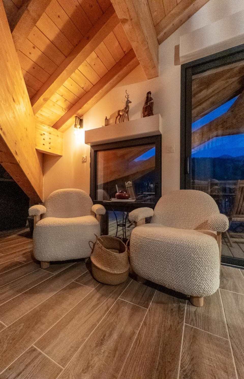 Grand appartement familial avec terrasses à 2 pas de pistes Apartment in Montgenèvre