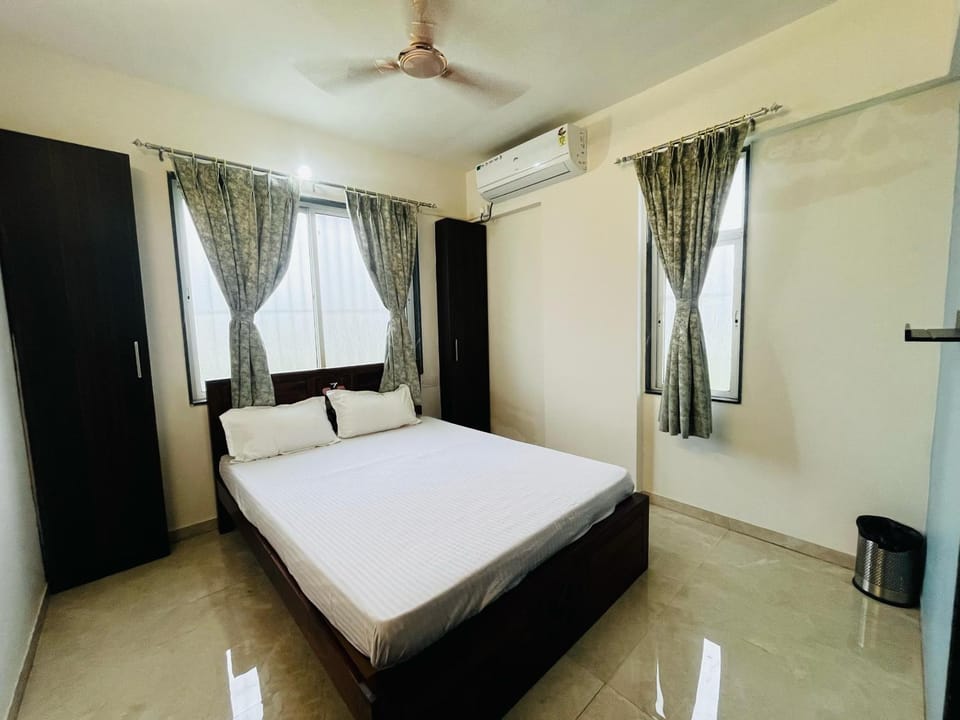 Bedroom, air conditioner