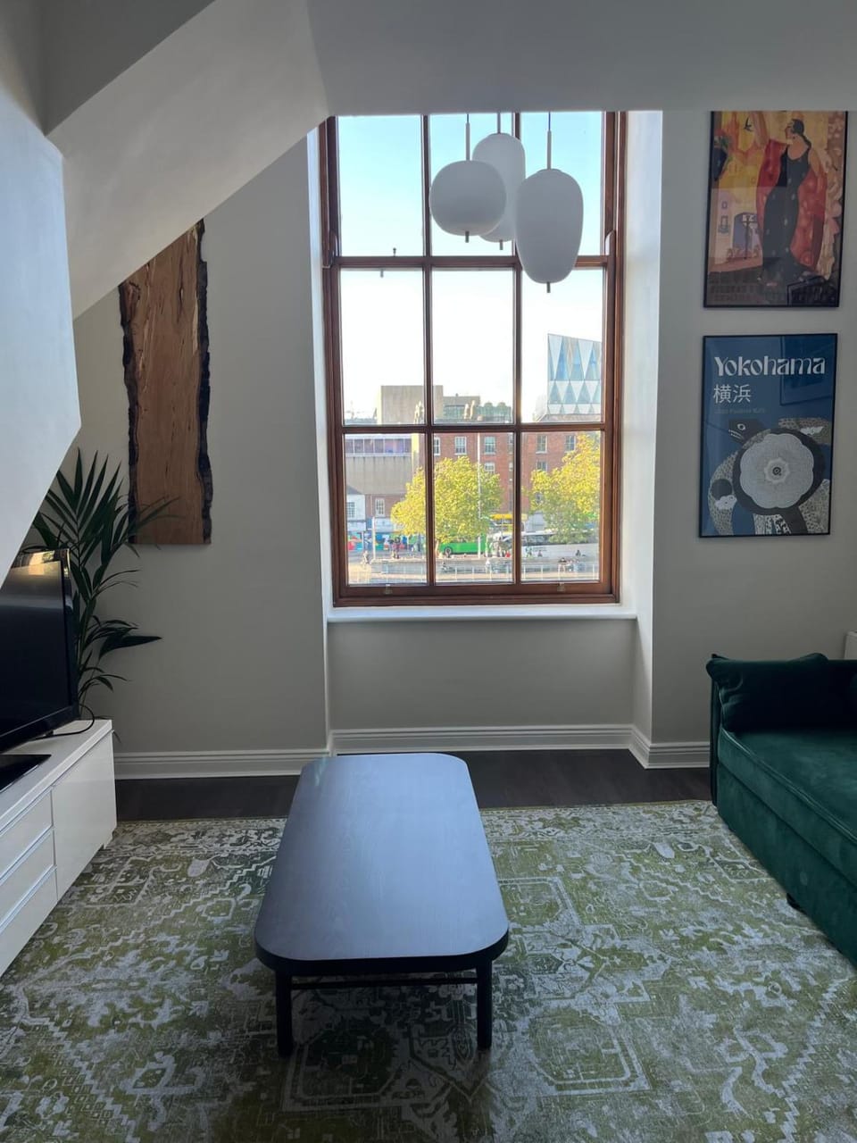Home on the River Liffey - City Centre Apartment in Dublin