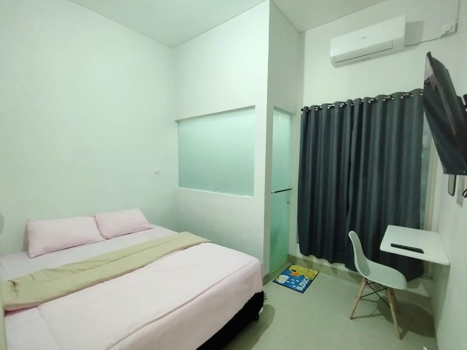 Golden Rose Homestay Surabaya Vacation rental in East Java