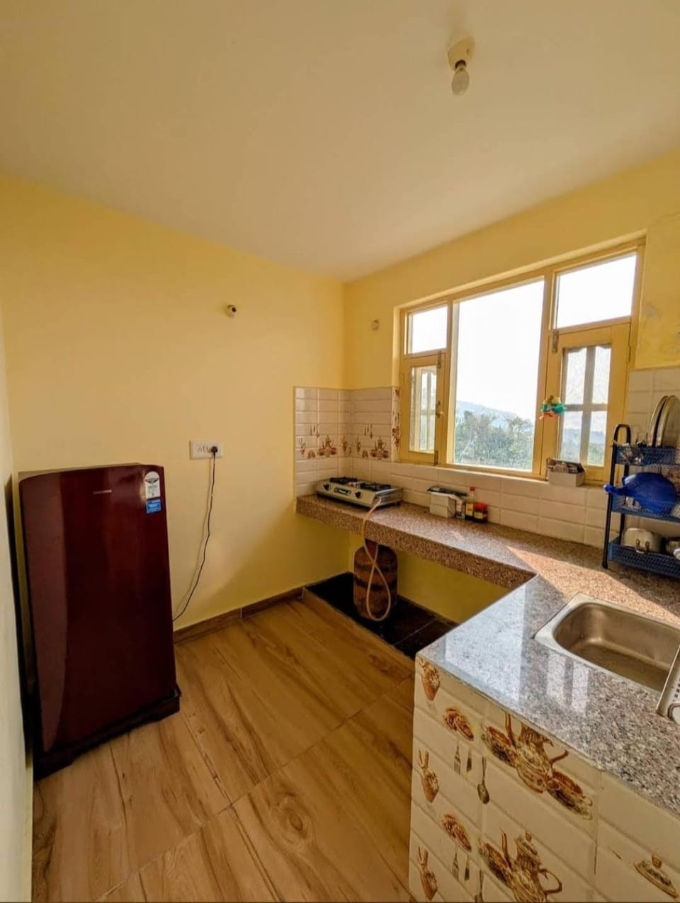Kitchen or kitchenette