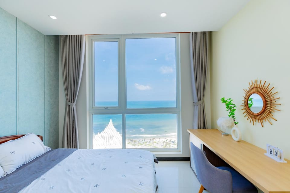 Bed, Natural landscape, Photo of the whole room, Beach, Bedroom, Sea view