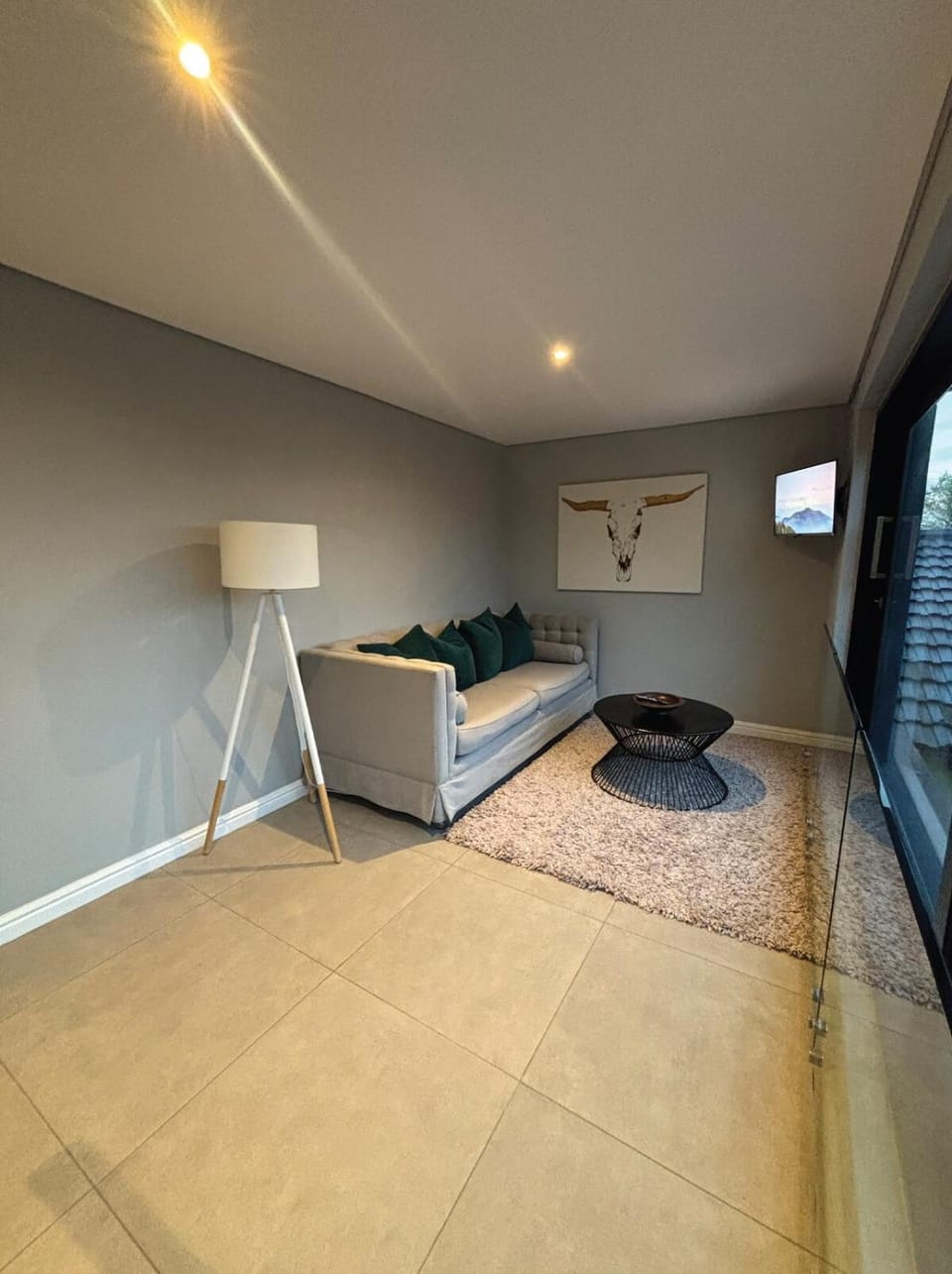 The Nest on 10th Apartment in Cape Town