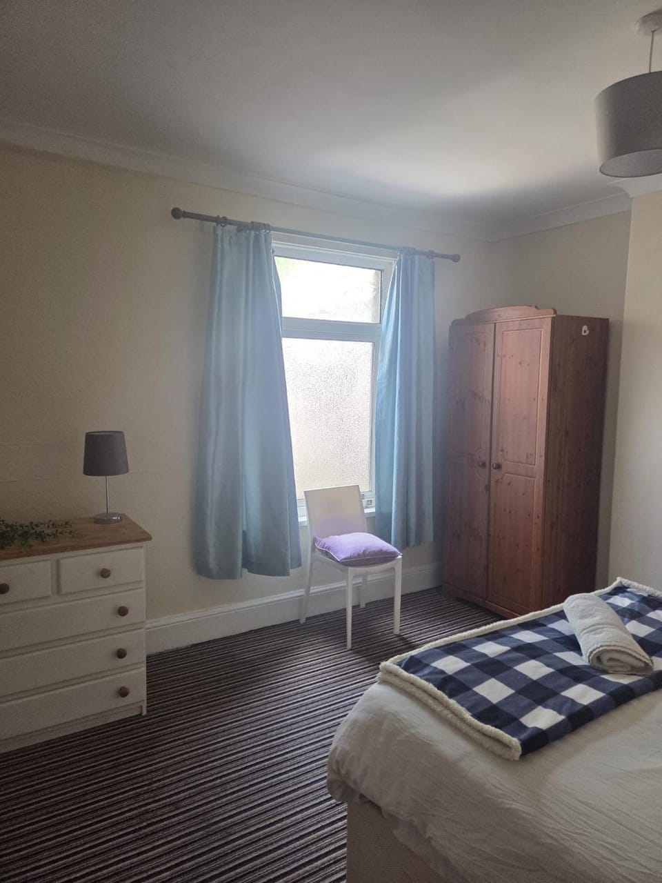 52 - room 3 - smart TV Bed and Breakfast in Swansea