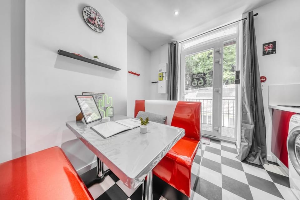 IDEAL Pro, American Atmosphere avec Netflix et Disney Apartment in Saint-Étienne