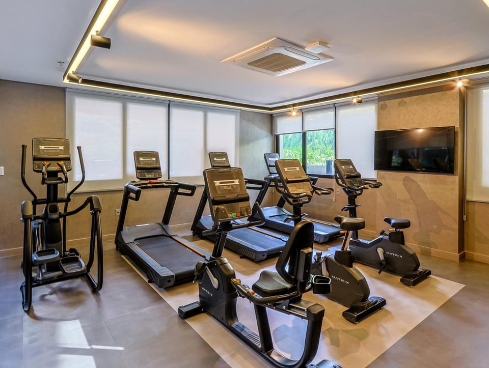 Property building, Day, Fitness centre/facilities, Area and facilities, air conditioner