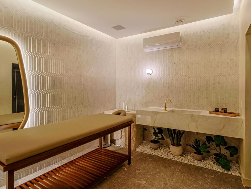 Property building, Sauna, Area and facilities
