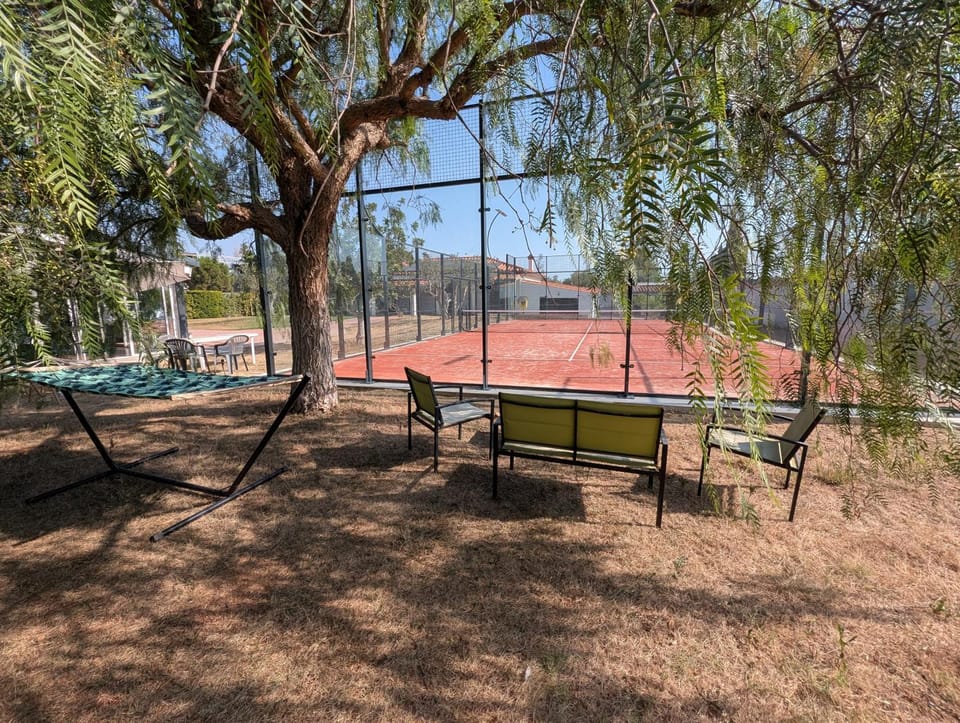 Tennis court