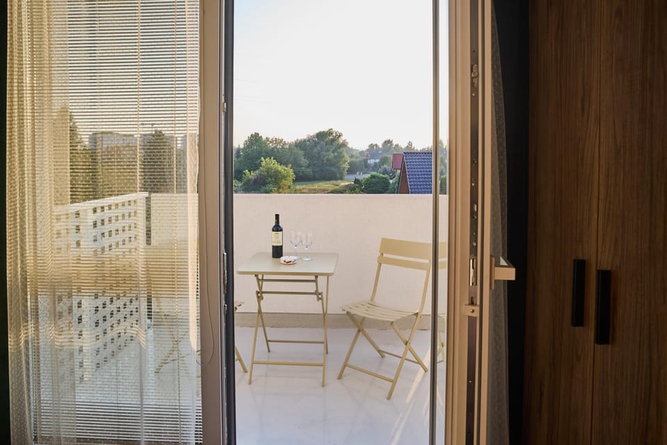View (from property/room), Balcony/Terrace