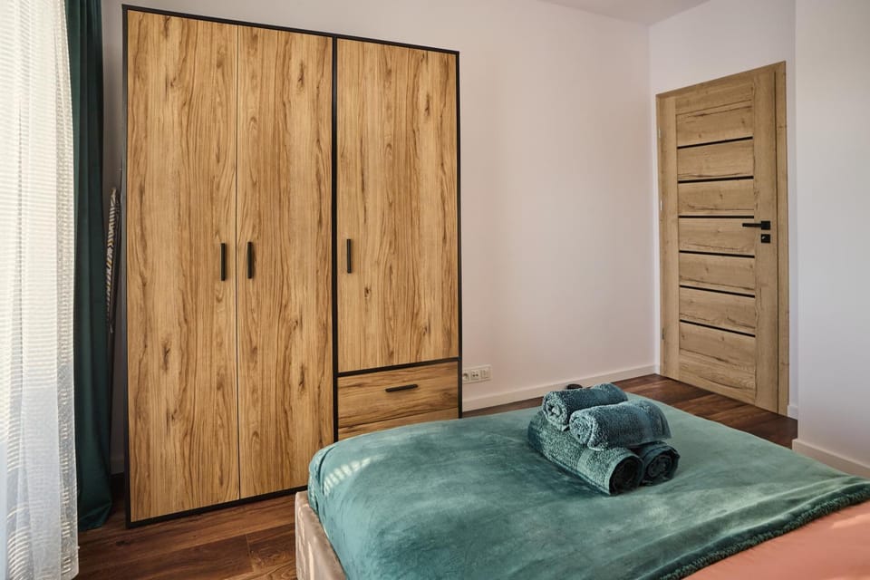 Bed, Photo of the whole room, Bedroom, towels, wardrobe