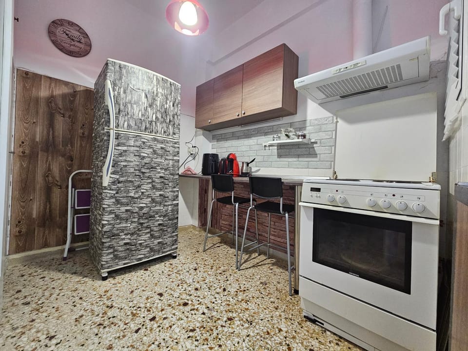 Kitchen or kitchenette, oven, stove