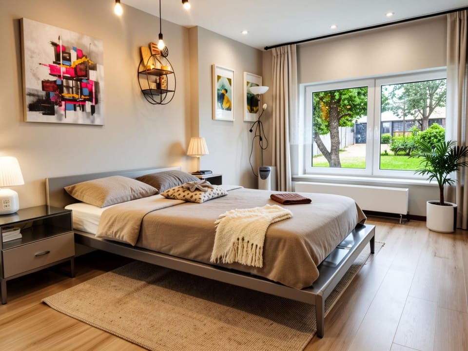 Bed, Bedroom