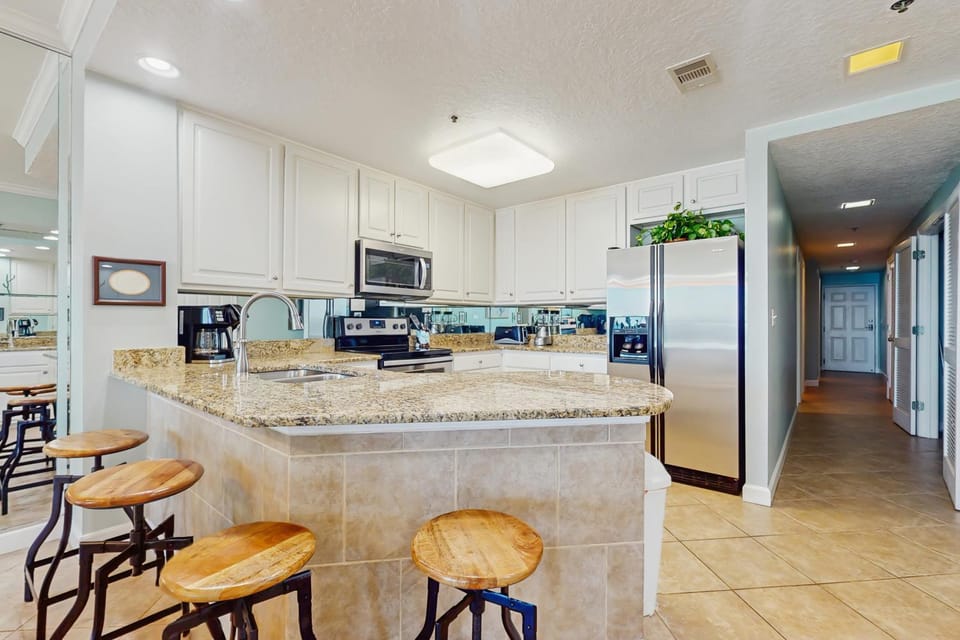 Gulf Views at Oceanfront Condo in Orange Beach! House in Orange Beach