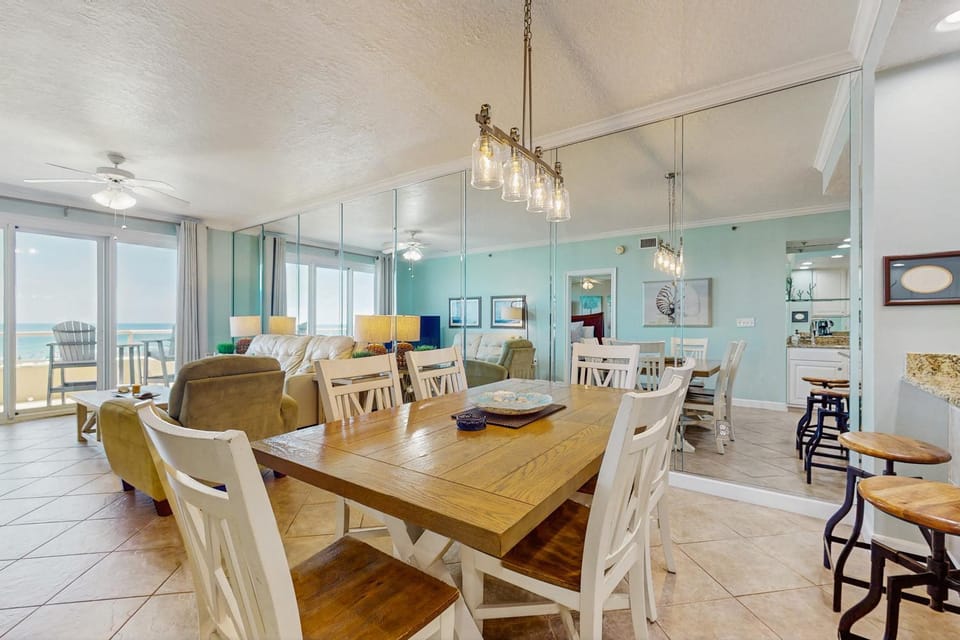 Gulf Views at Oceanfront Condo in Orange Beach! House in Orange Beach