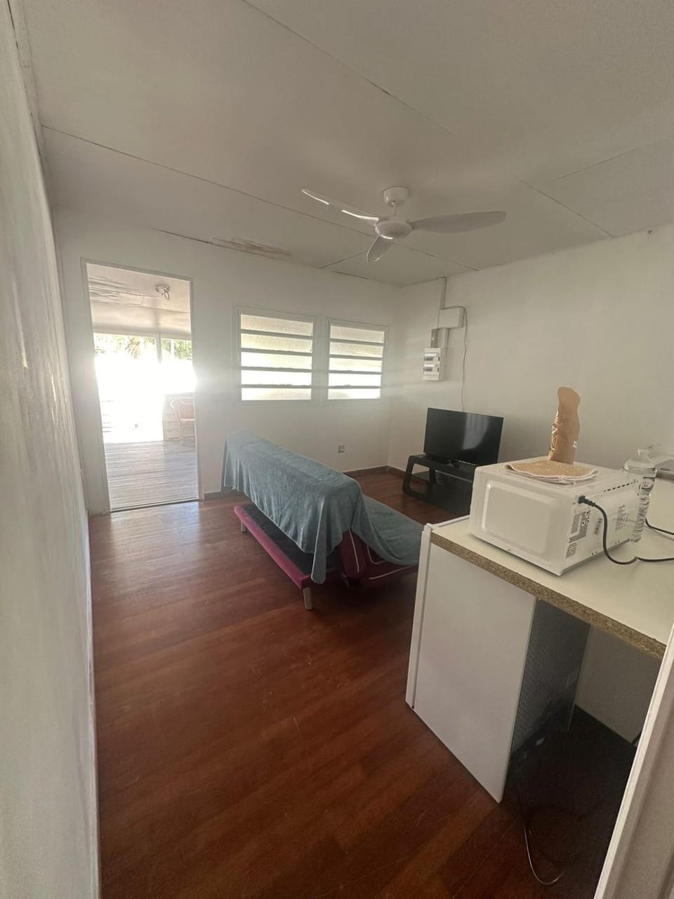 TV and multimedia, Kitchen or kitchenette