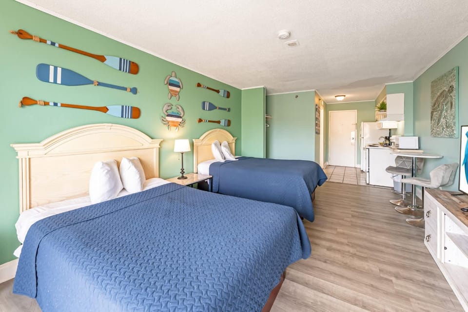 Fantastic view, 2 Full beds, 7th floor at Sea Mist House in Myrtle Beach