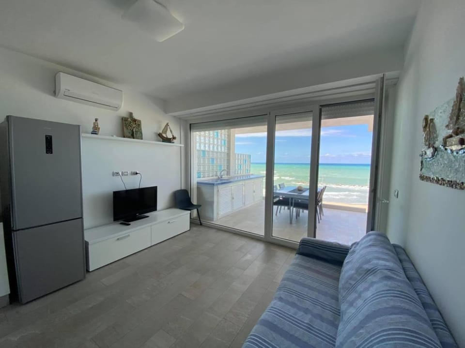 Acqua di Mare 108 by GGS Holiday Apartment in Termoli