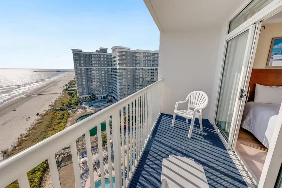 New High Floor, Direct Sea Watch, Beautiful Decor! House in South Carolina