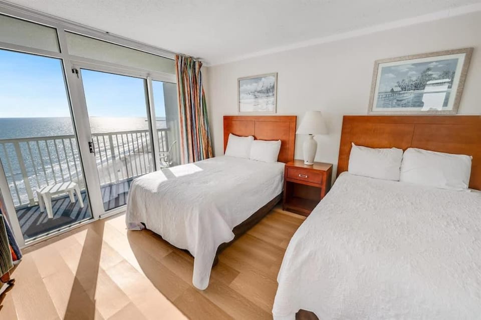 New High Floor, Direct Sea Watch, Beautiful Decor! House in South Carolina