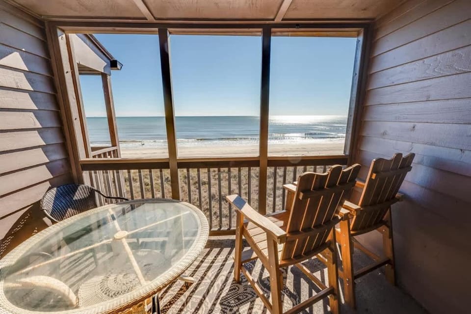 Private Tilghman Beach & Racquet Direct Oceanfront House in North Myrtle Beach