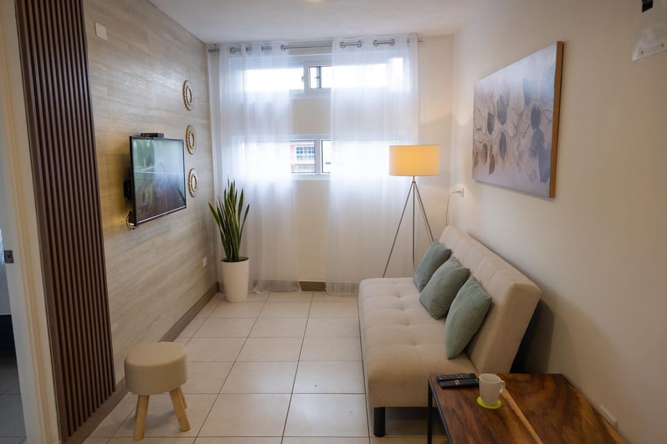 LOS CEREZOS ZONA 9 - Cemaco - Cunoc - Paseo Las Américas - Pradera Xela Apartment in Guatemala