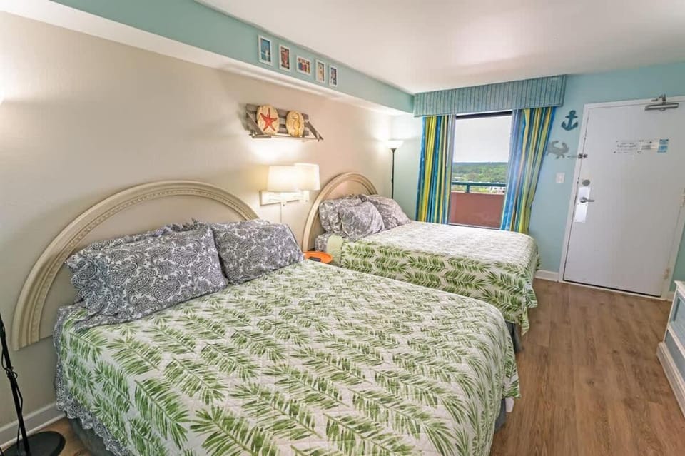 Direct Oceanfront at Sandcastle South with Pools! House in Myrtle Beach