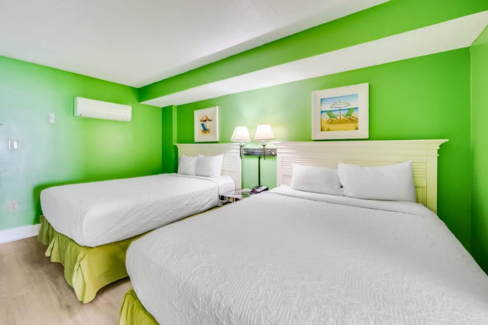Direct Oceanfront View Suite,Pools at Sandy Beach! House in Myrtle Beach