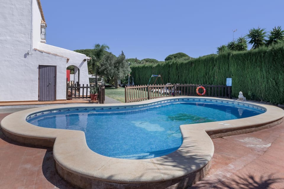 Property building, Swimming pool