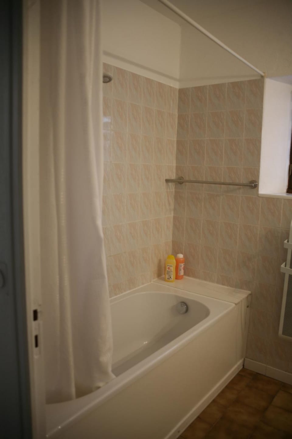 Bathroom, Bath