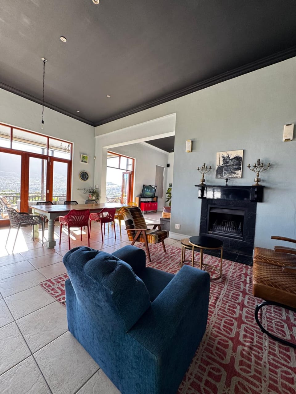 Seating area, Dining area