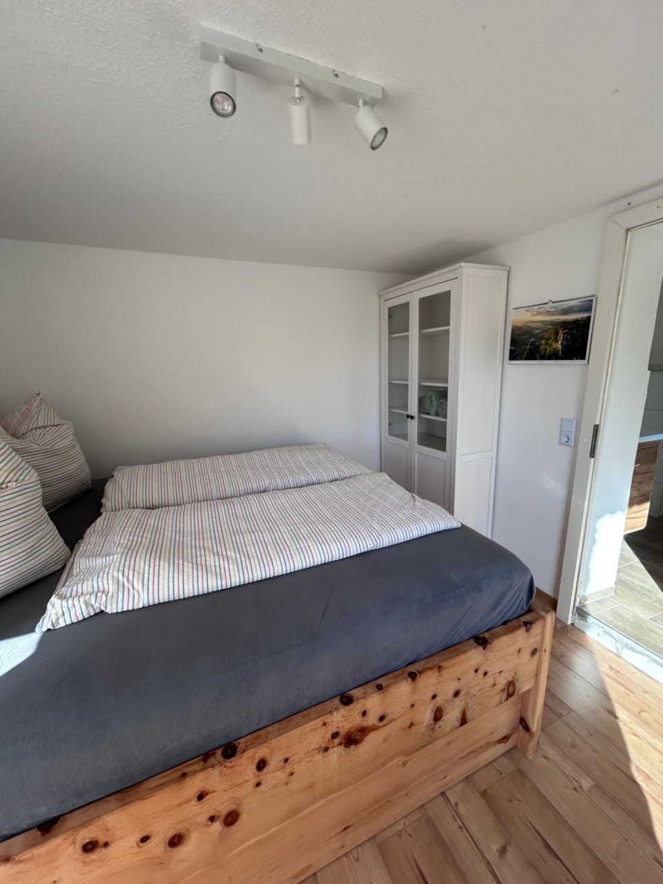 Bed, Photo of the whole room, Bedroom, wardrobe