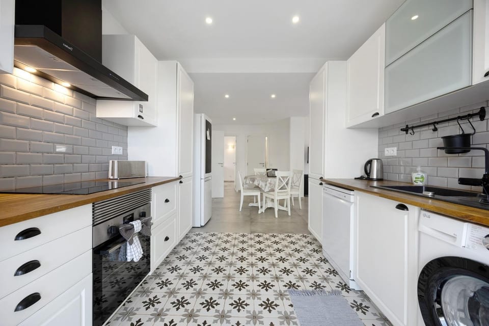 Kitchen or kitchenette, Living room