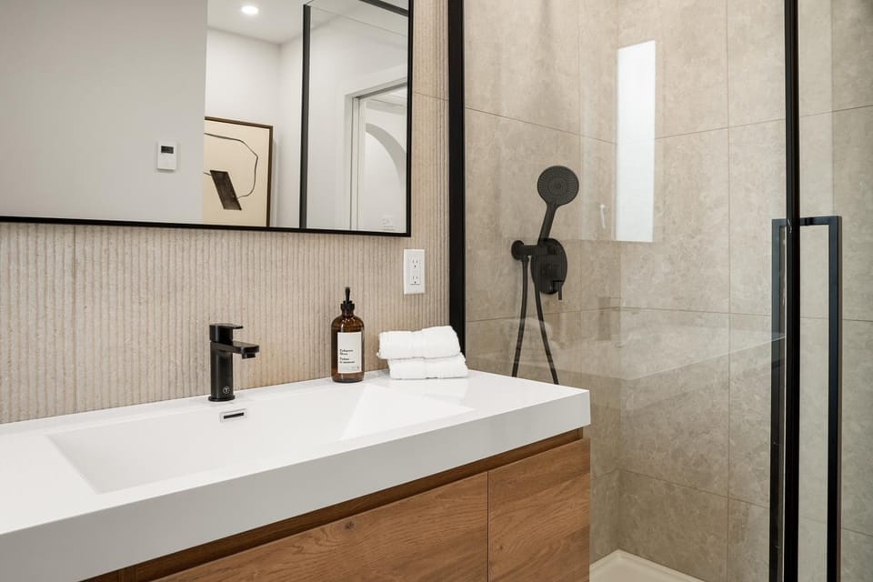 SD5 Harmony sur le plateau Apartment in Laval