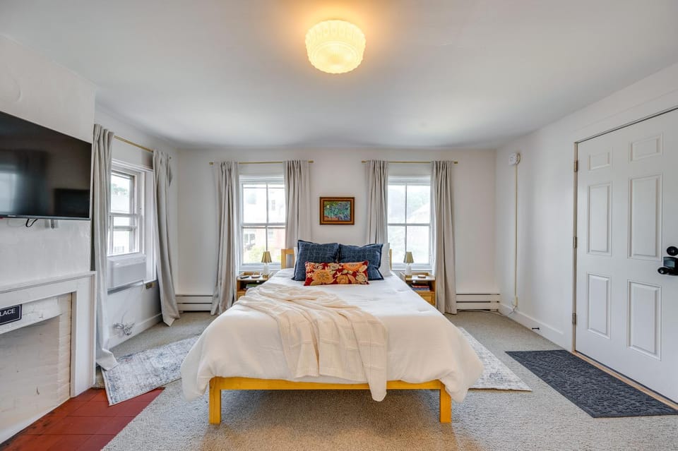 Waterbury Studio 12 Mi to Bolton Valley Ski Resort Apartment in Waterbury
