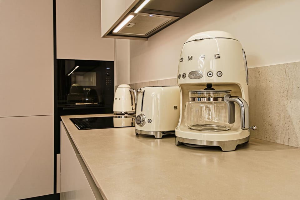 Coffee/tea facilities, Kitchen or kitchenette, toaster