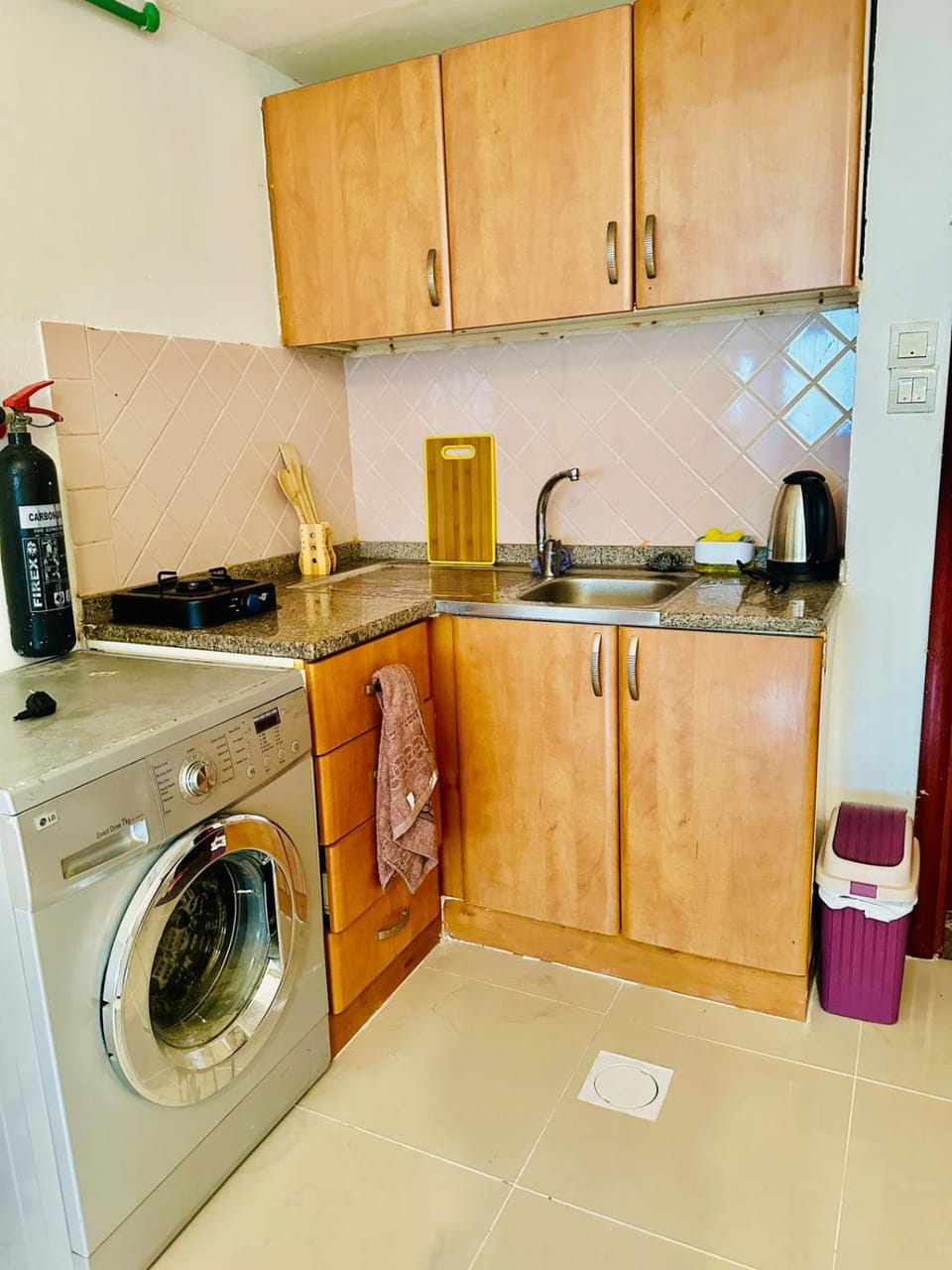 Coffee/tea facilities, stove, washing machine