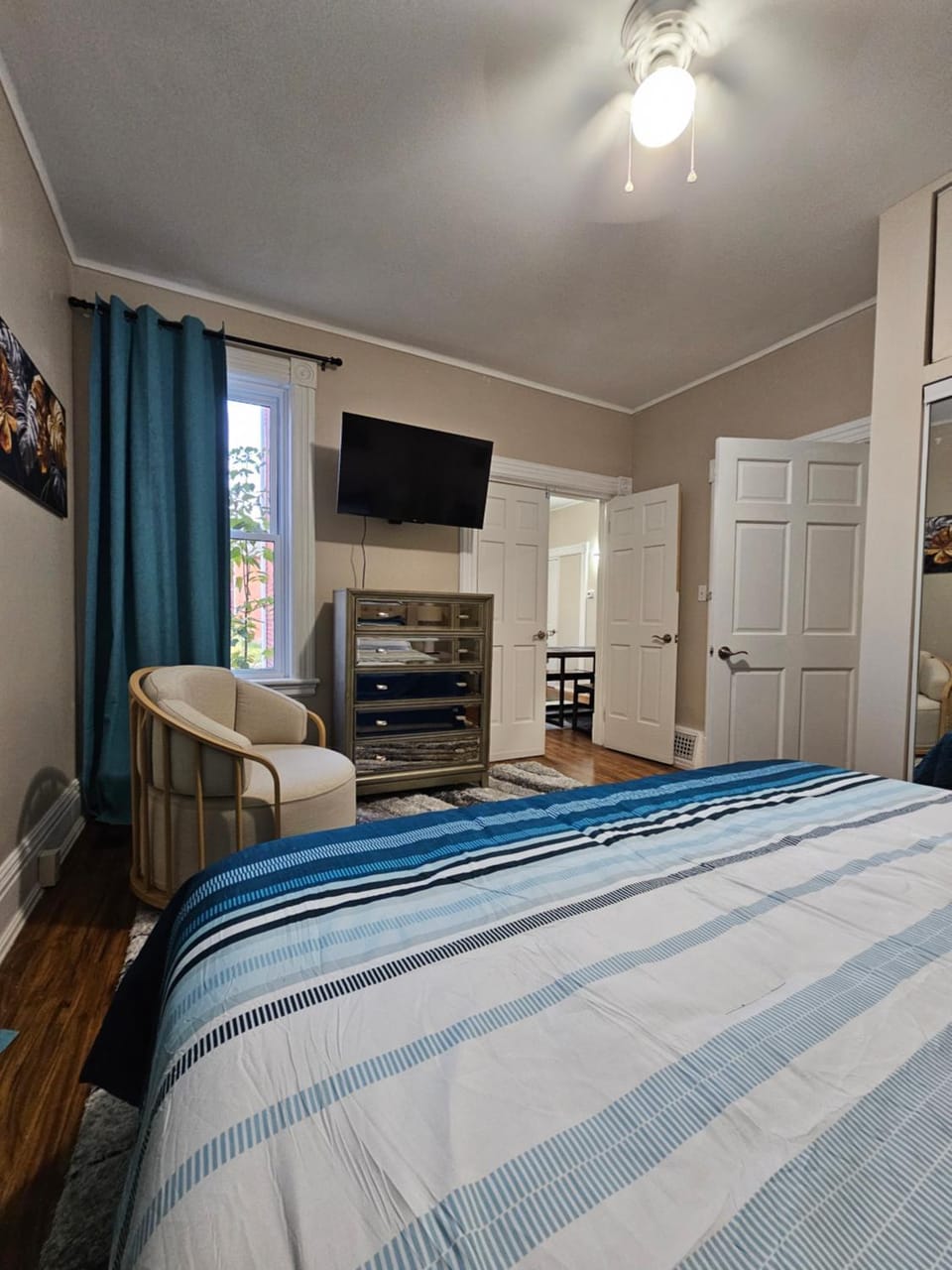 King Comfort Retreat Apartment in Peterborough