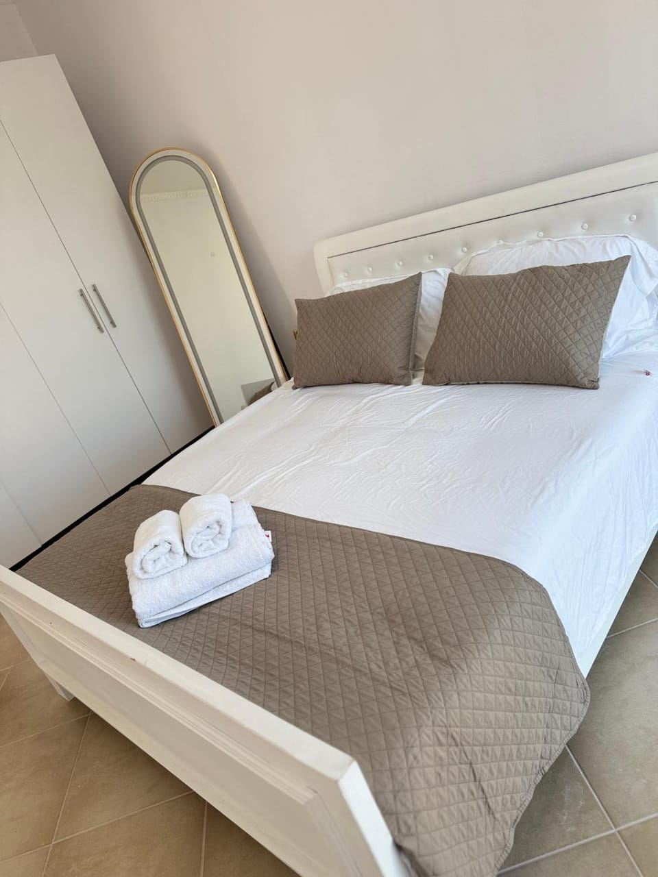 Bed, Photo of the whole room, Bedroom, towels, wardrobe