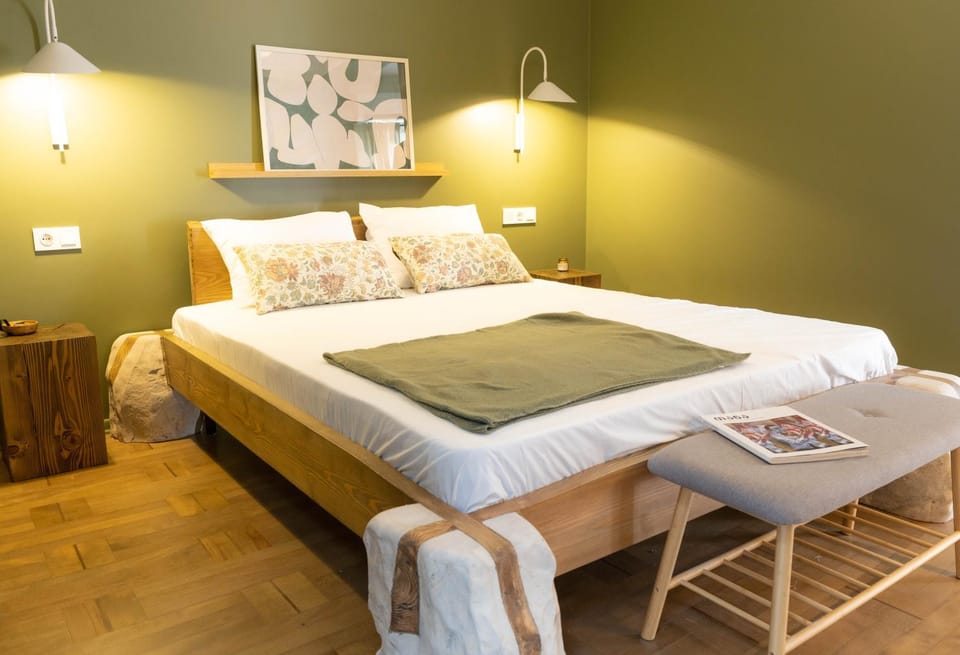 Bed, Bedroom