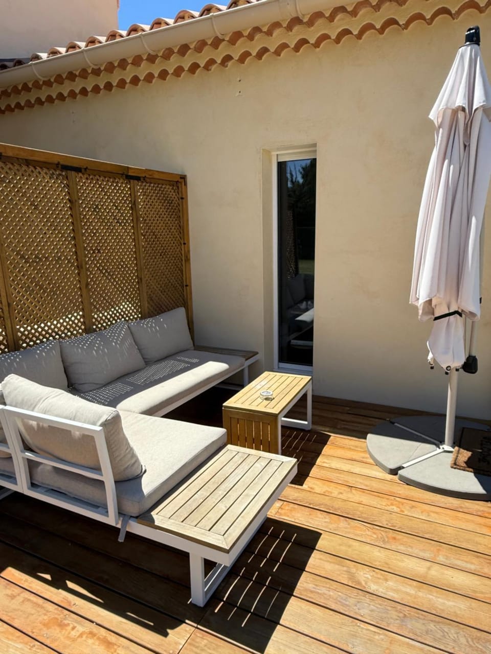 Cozy studio with air conditioning & pool & parking Apartment in Aix-en-Provence