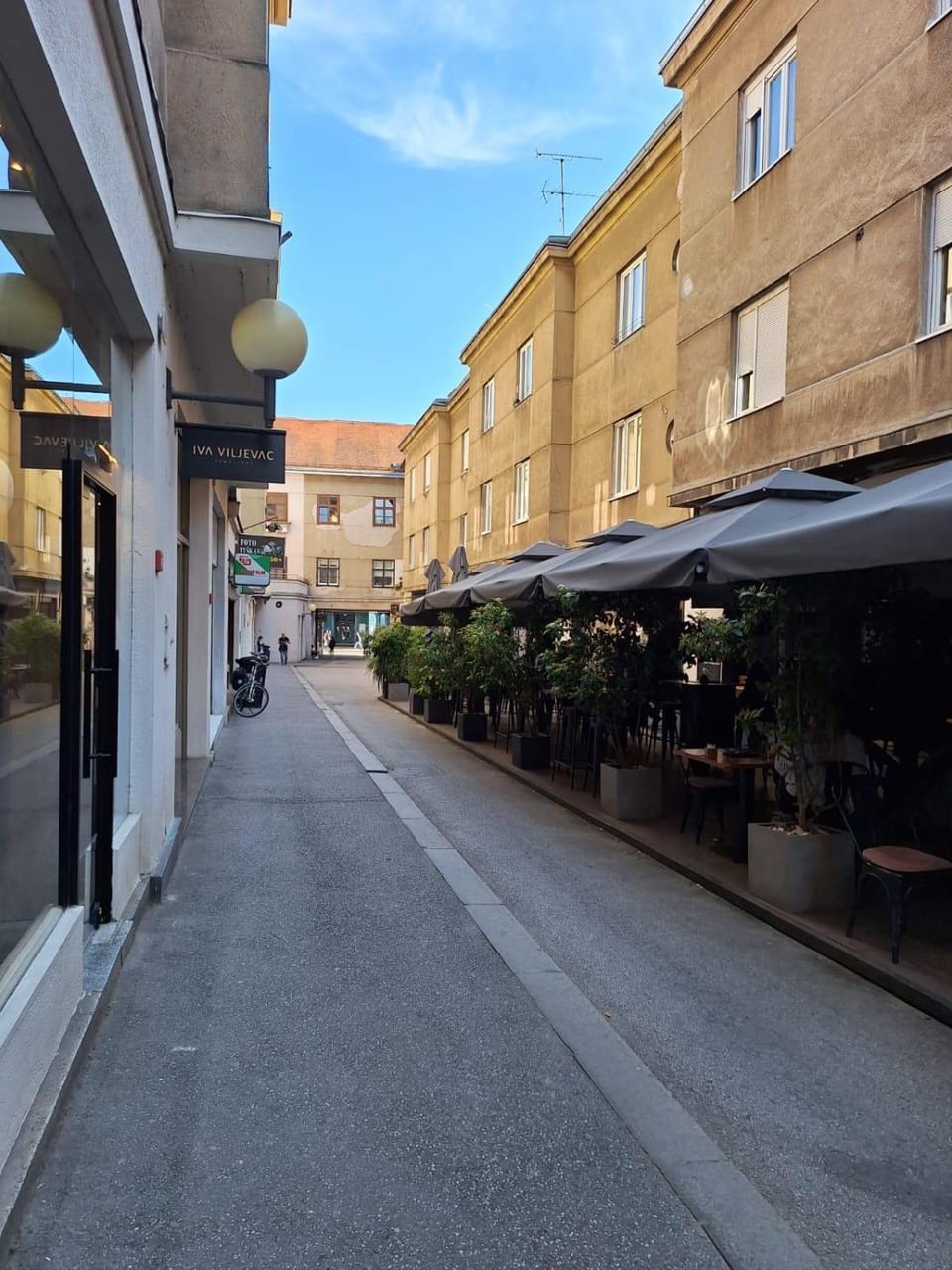 Property building, Day