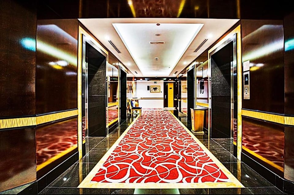 Mayfair Luxury Apartment in 5-Star DAMAC Maison Mall Street Building, Downtown Dubai Apartment in Dubai