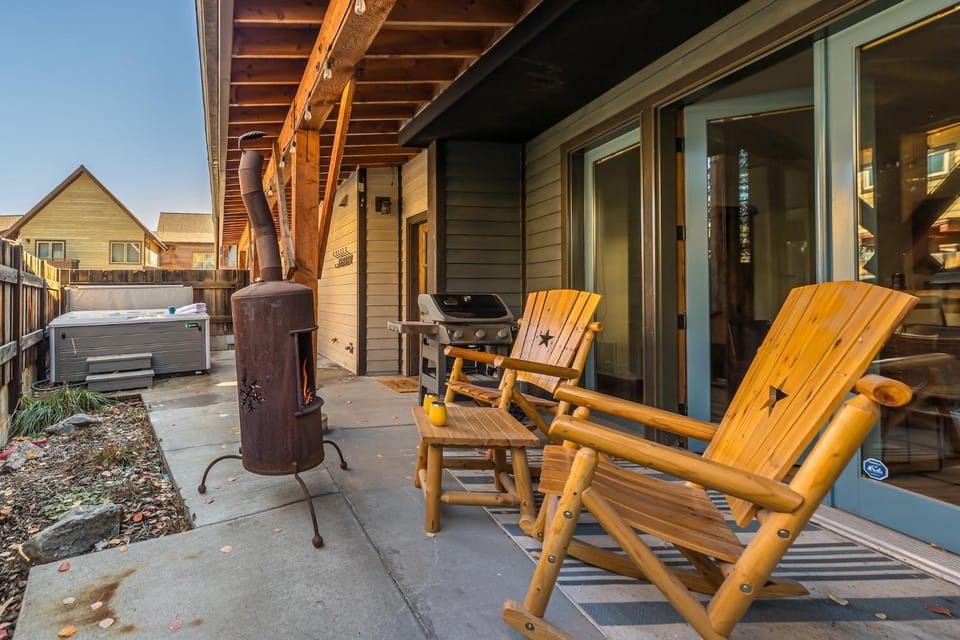Essentia Townhome 151B House in Big Sky